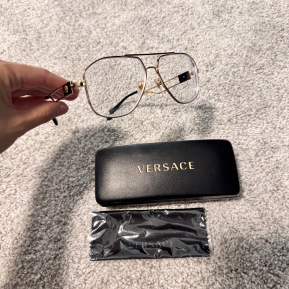 Versace gold frames glasses - Picture 3 of 5